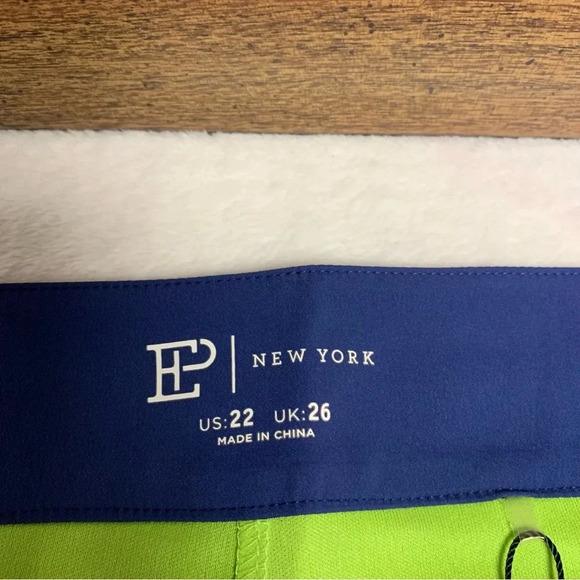 Empowered Performance blue/green pleated golf skort size 22 NWT - Picture 2 of 9